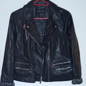 ⚫Leather jacket by black rivet⚫